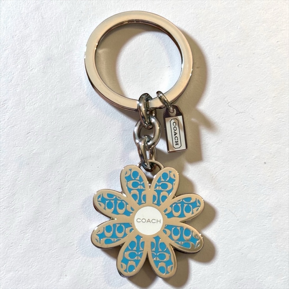 Vintage Coach Sky Blue Enamel Daisy Flower Keychain/Bag Charm, NWOT